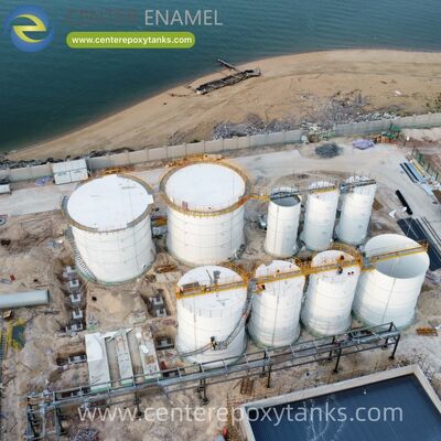 अनायरोबिक रिएक्टर टैंकों के रूप में बोल्ट्ड वाटर स्टोरेज टैंक: कार्बनिक अपघटन और बायोगैस प्रबंधन के लिए वायुरोधी प्रतिबन्ध प्रदान करता है।