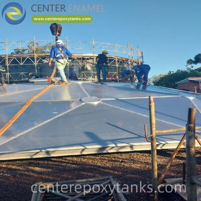 ज्वलनशील तरल भंडारण के लिए वेल्डेड स्टील टैंक आंतरिक फ्लोटिंग रूफ के साथ: ज्वलनशील वाष्प को दबाकर आग के जोखिम को कम करता है