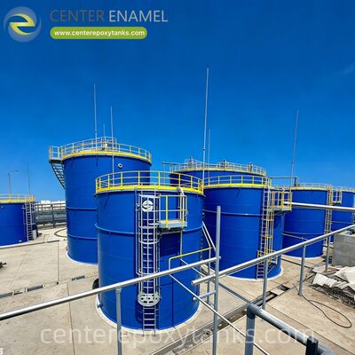 वेल्डेड स्टेनलेस स्टील पेट्रोलियम स्टोरेज टैंकों के लिए आंतरिक फ्लोटिंग छतः वाष्पों को दबाने से उत्पाद हानि को कम करता है और परिचालन सुरक्षा में सुधार करता है